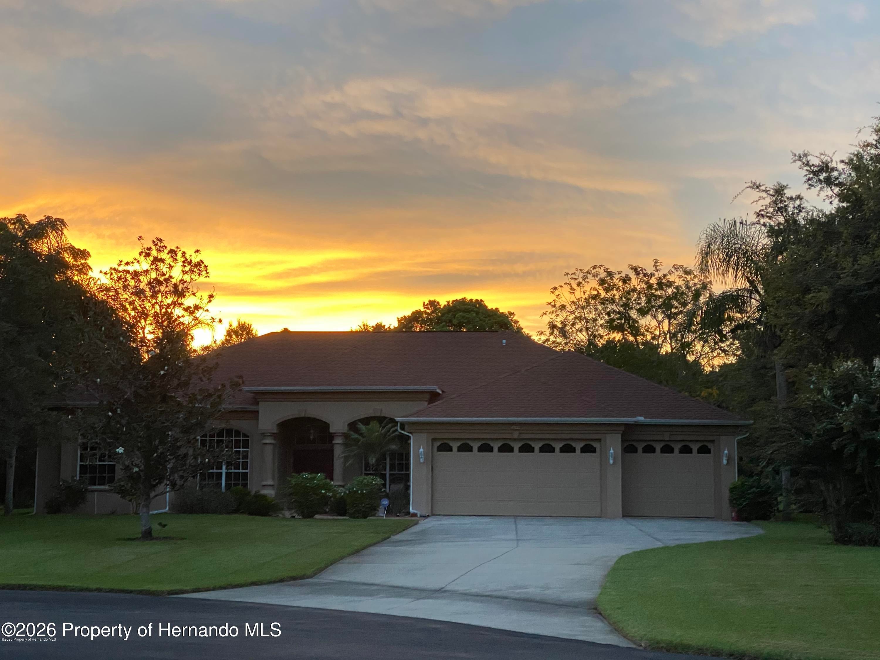 4321 Joshua Court Spring Hill, FL 34607 - Photo 2 of 51 Gallery Image 2