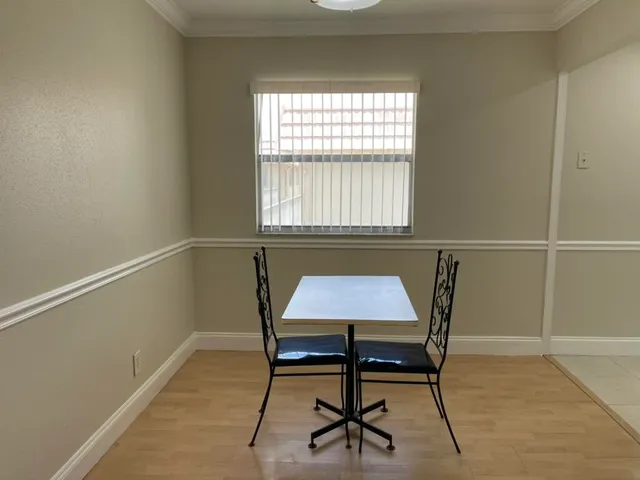 $1,500 | 472 Saxony Way, Delray Beach, FL 33446