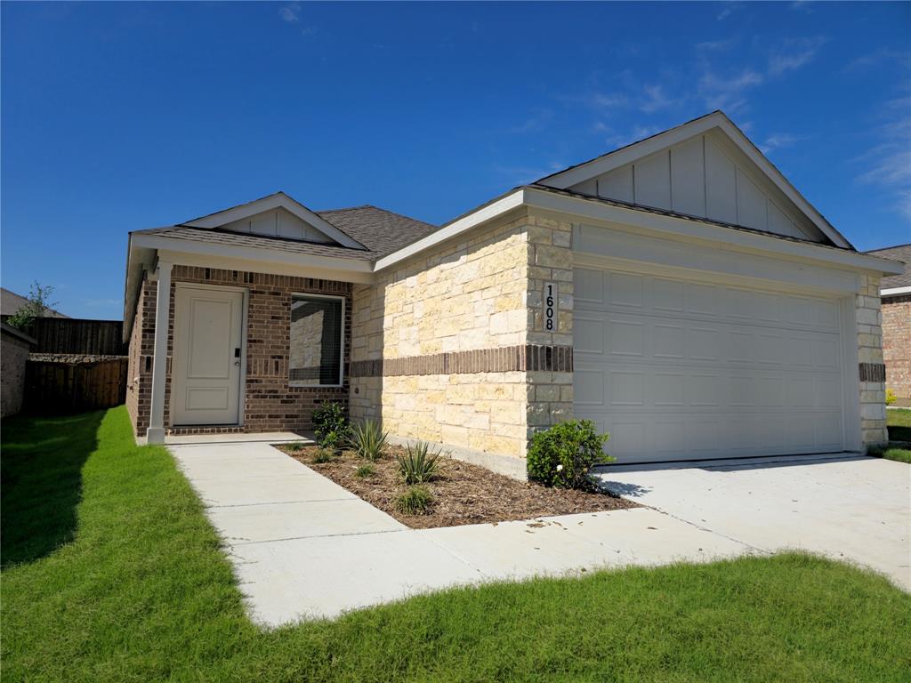 1608 Baron Lane Howe, TX 75459 - Photo 2 of 17