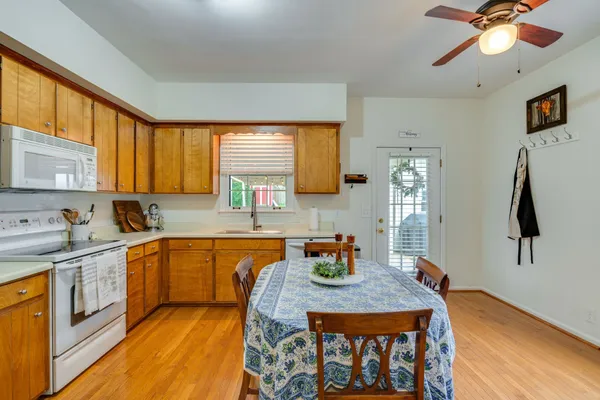 $2,500 | 2621 Westwood Avenue, Nashville, TN 37212