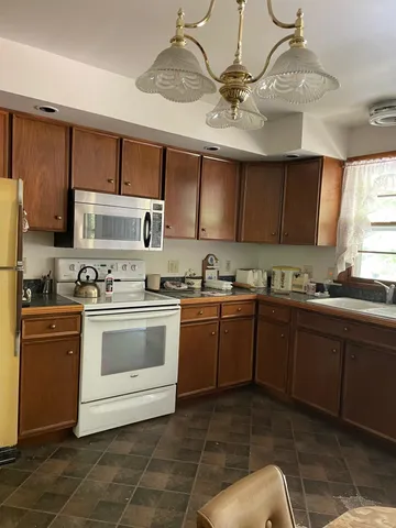 $360,000 | 1868 Pond Road, Fletcher, VT 05464