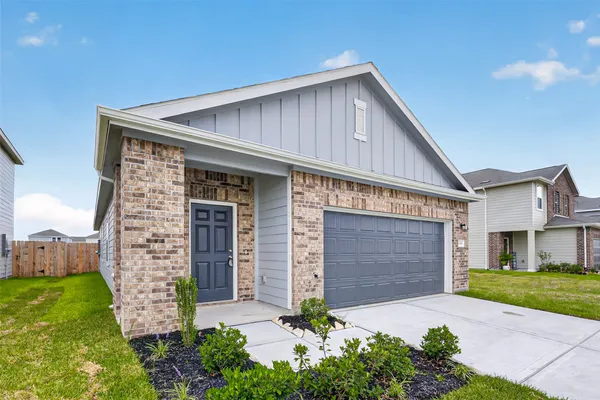 $2,150 | 10314 Red Orchid Drive, Houston, TX 77016