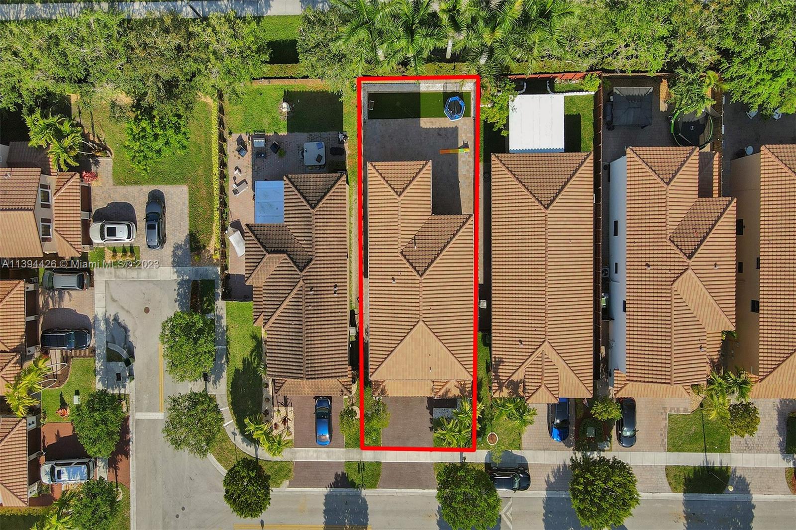 732 Southeast 33 Terrace Homestead, FL 33033 - Photo 5 of 65