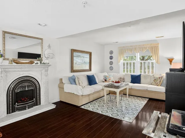 $775,000 | 127 Clear Pond Drive, Unit 127, Walpole, MA 02081