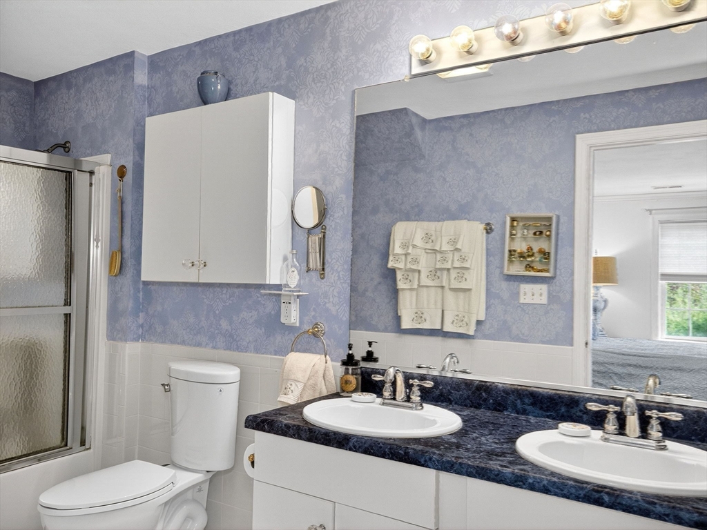 127 Clear Pond Drive, Unit 127 Walpole, MA 02081 - Photo 24 of 38