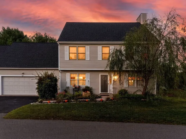 $775,000 | 127 Clear Pond Drive, Unit 127, Walpole, MA 02081