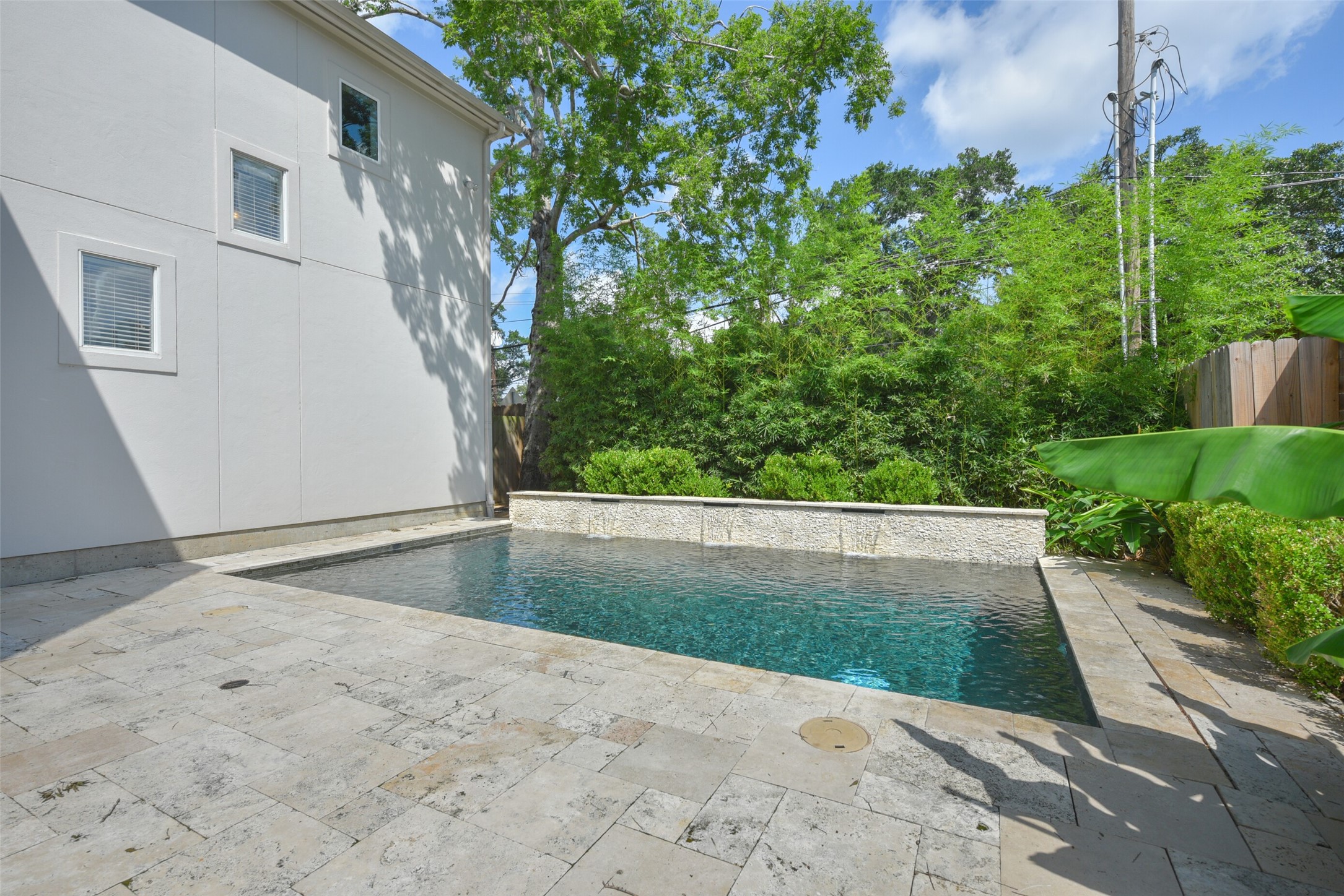3724 Wroxton Road Houston, TX 77005 - Photo 38 of 40 Beautiful pool with water feature.