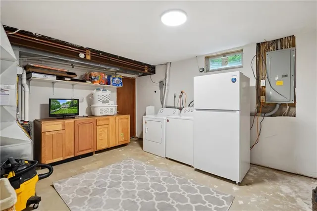 $530,000 | 565 Leeper Road, Georgetown, PA 15043