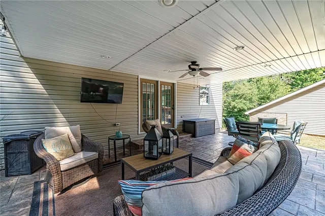 $530,000 | 565 Leeper Road, Georgetown, PA 15043