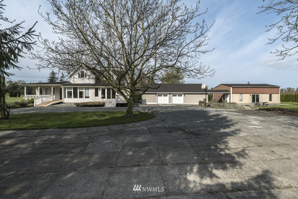 17422 Britt Road Mount Vernon, WA 98273 - Photo 3 of 25 Gallery Image 3