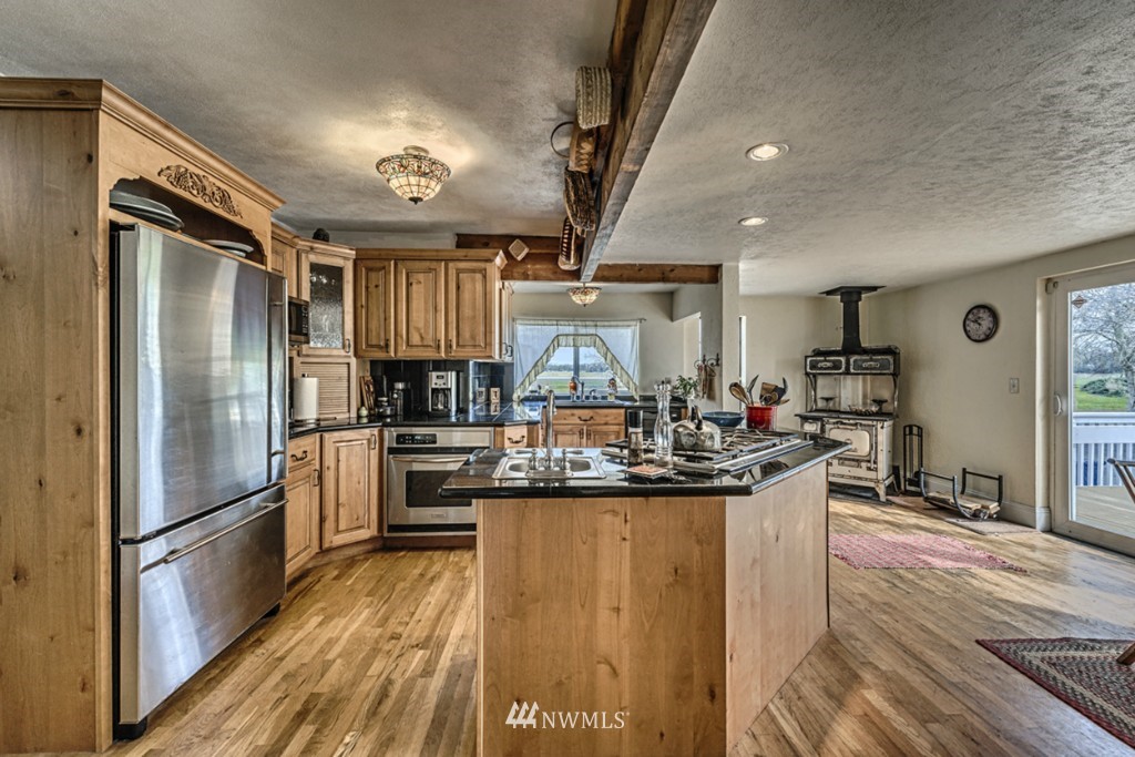 17422 Britt Road Mount Vernon, WA 98273 - Photo 9 of 25 Gallery Image 9