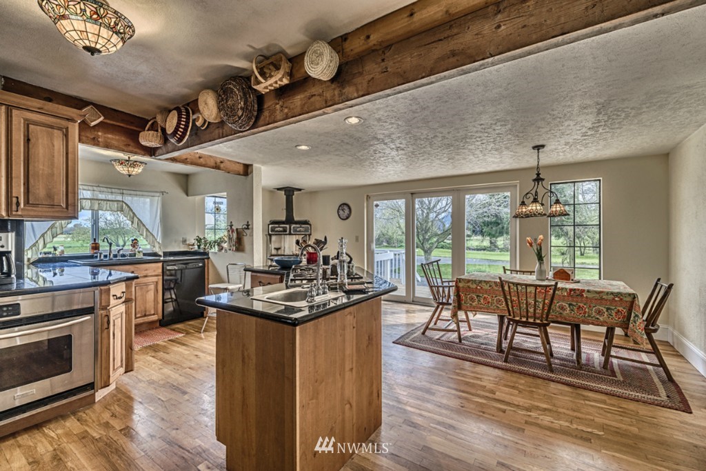 17422 Britt Road Mount Vernon, WA 98273 - Photo 10 of 25 Gallery Image 10