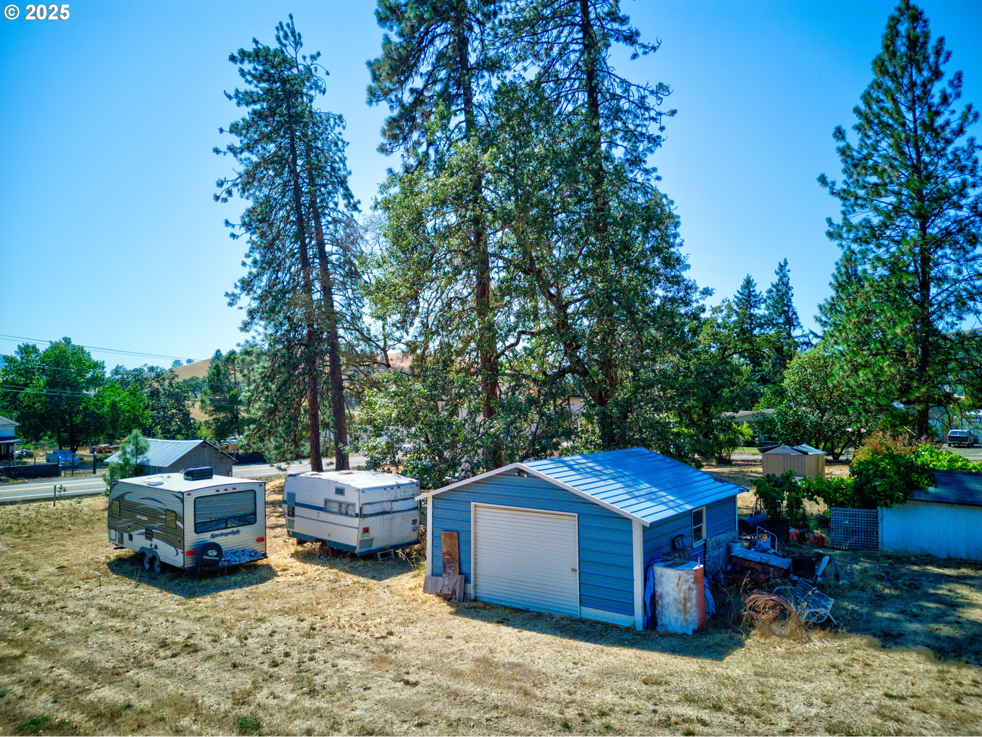 804 North Bank Road Roseburg, OR 97470 - Photo 30 of 32