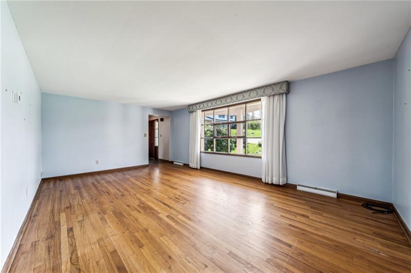 33 Carriage Road Greensburg, PA 15601 - Photo 8 of 38 Gallery Image 8