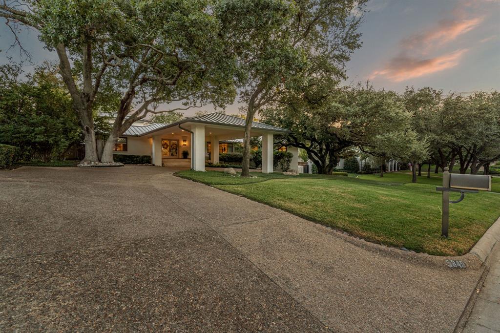 5849 Merrymount Road Westover Hills, TX 76107 - Photo 2 of 40 Gallery Image 2