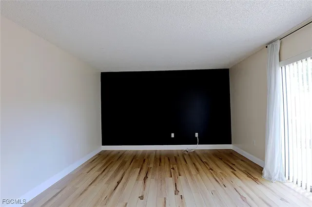 $1,549 | 5219 Cedarbend Drive, Unit 4, Fort Myers, FL 33919