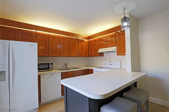 $1,549 | 5219 Cedarbend Drive, Unit 4, Fort Myers, FL 33919