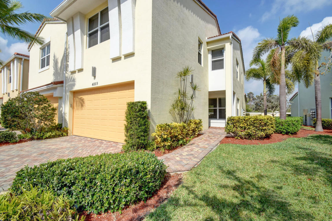 4869 Northwest 16th Terrace Boca Raton, FL 33431 - Photo 2 of 46 Corner Privacy