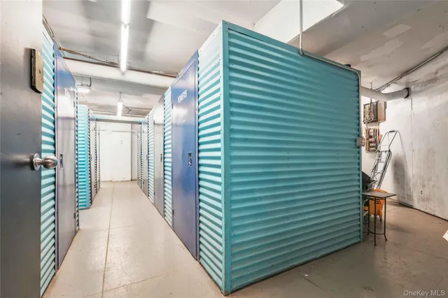 a view of a walk in closet