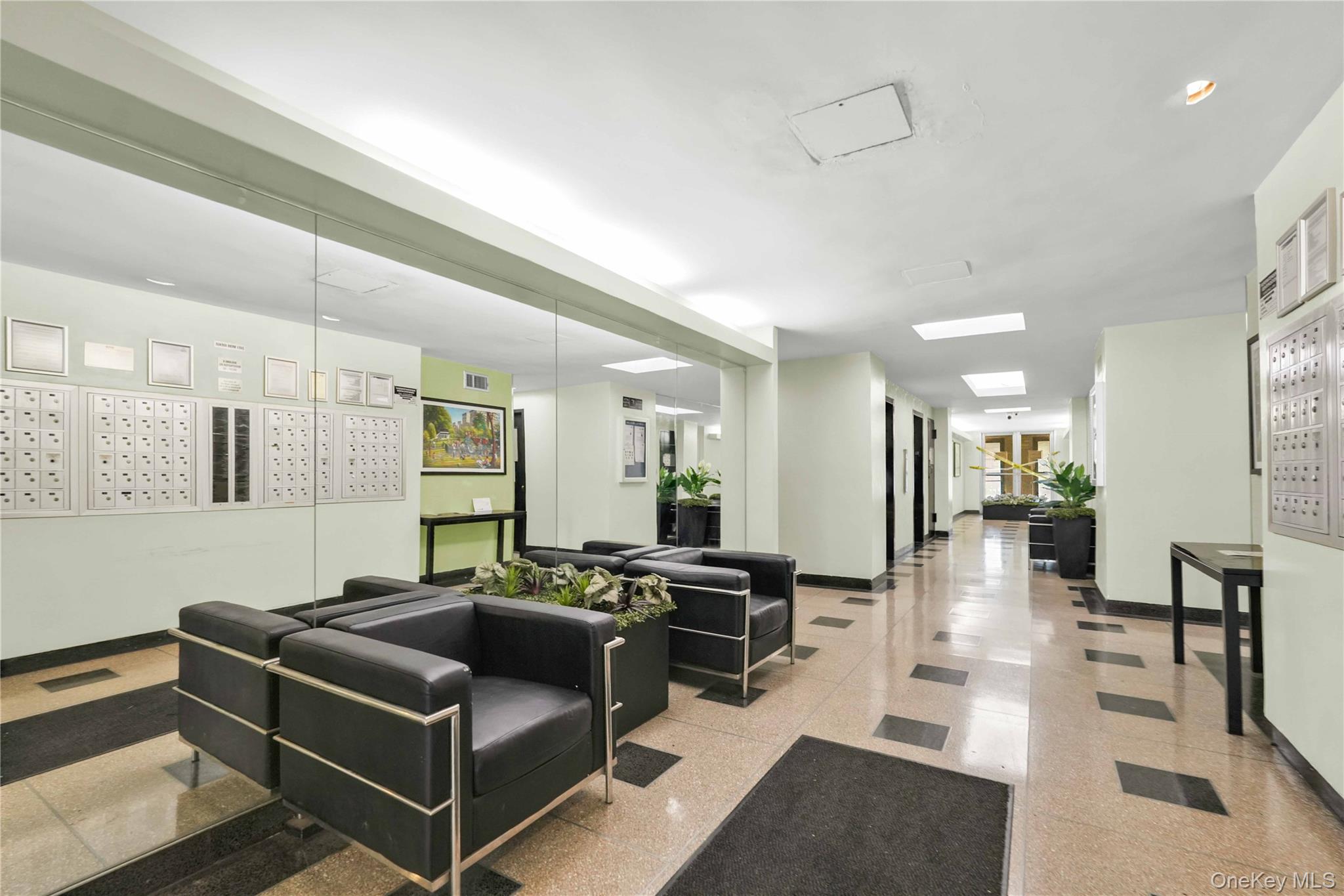 6 Fordham Hill Ovl, Unit 11G Bronx, NY 10468 - Photo 4 of 26 a living room with furniture