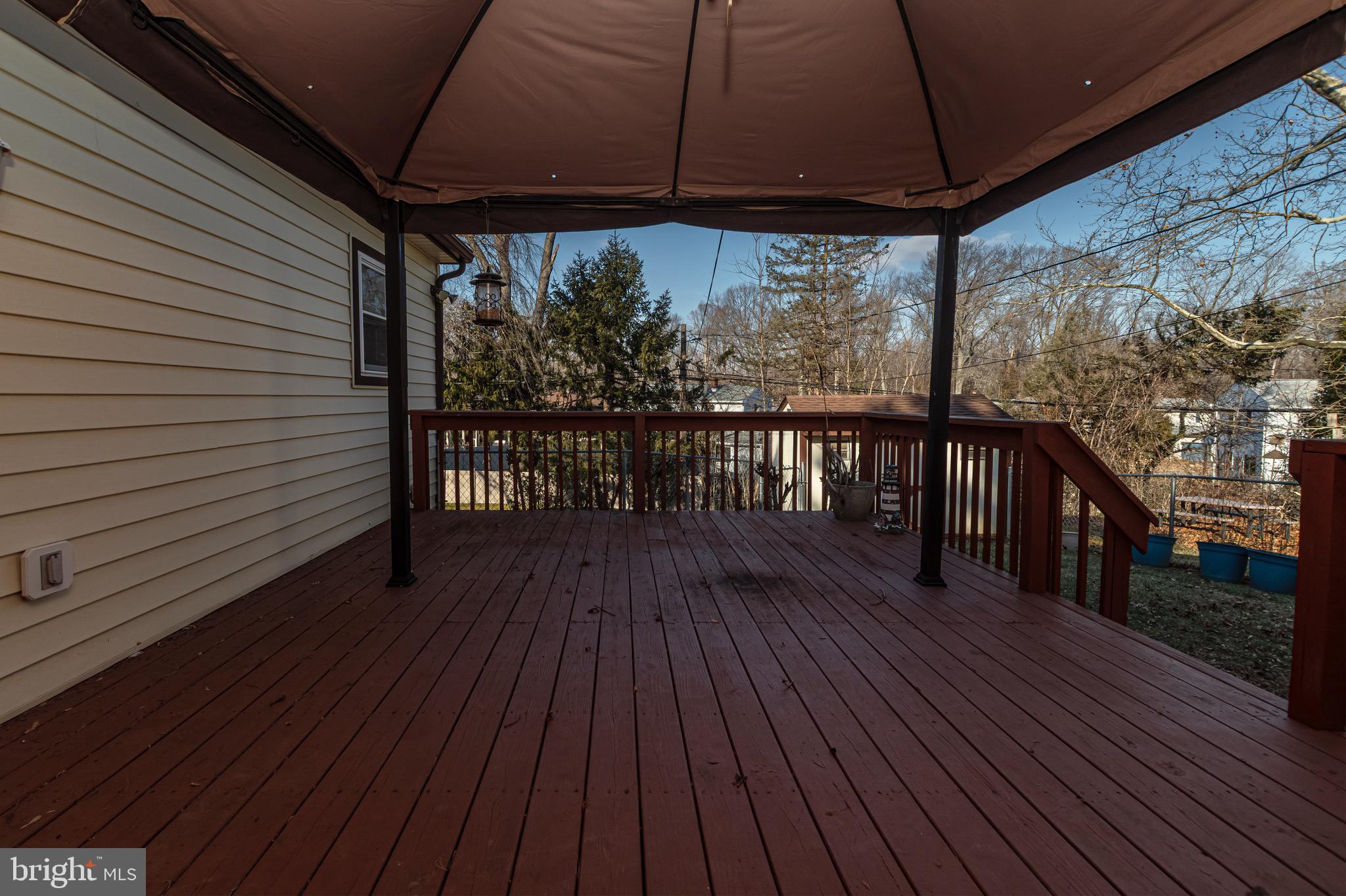 16 Pinedale Road Newark, DE 19711 - Photo 38 of 55 a view of a wooden deck