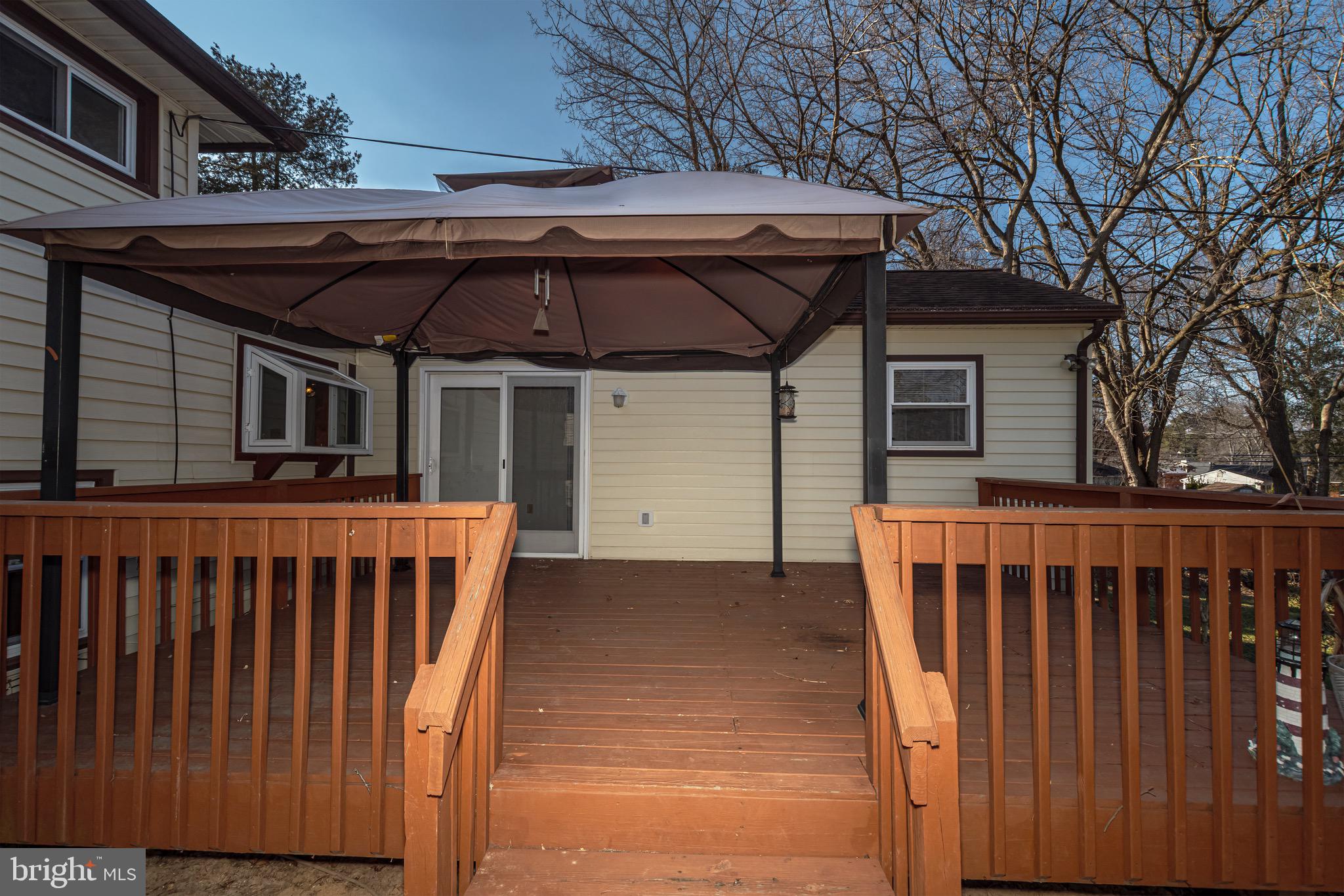16 Pinedale Road Newark, DE 19711 - Photo 41 of 55 a view of wooden deck