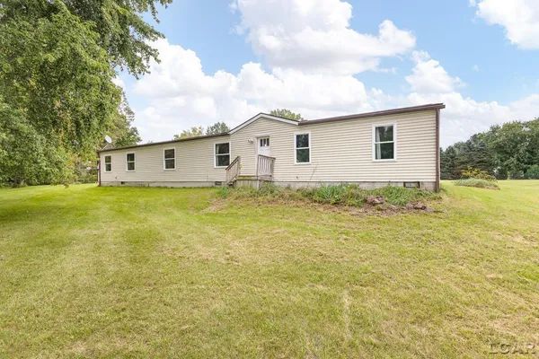 $175,000 | 11818 Silver Lake Highway, Brooklyn, MI 49230