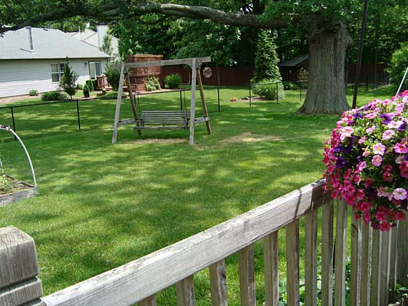 581 Old Farm Road Danville, IN 46122 - Photo 14 of 20 Gallery Image 14