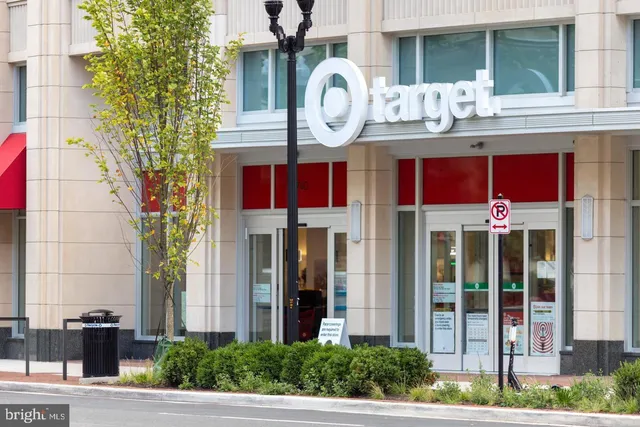 $2,500 | 1020 North Stafford Street, Unit 311, Arlington, VA 22203