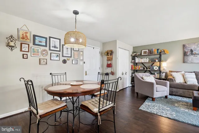 a view of a livingroom and dining room