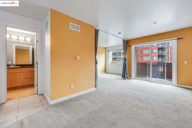 $269,000 | 6400 Christie Avenue, Unit 5109, Emeryville, CA 94608