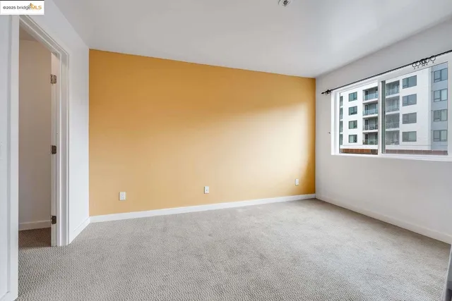 $269,000 | 6400 Christie Avenue, Unit 5109, Emeryville, CA 94608