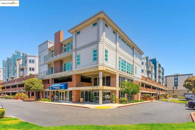 $269,000 | 6400 Christie Avenue, Unit 5109, Emeryville, CA 94608