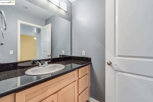 $269,000 | 6400 Christie Avenue, Unit 5109, Emeryville, CA 94608