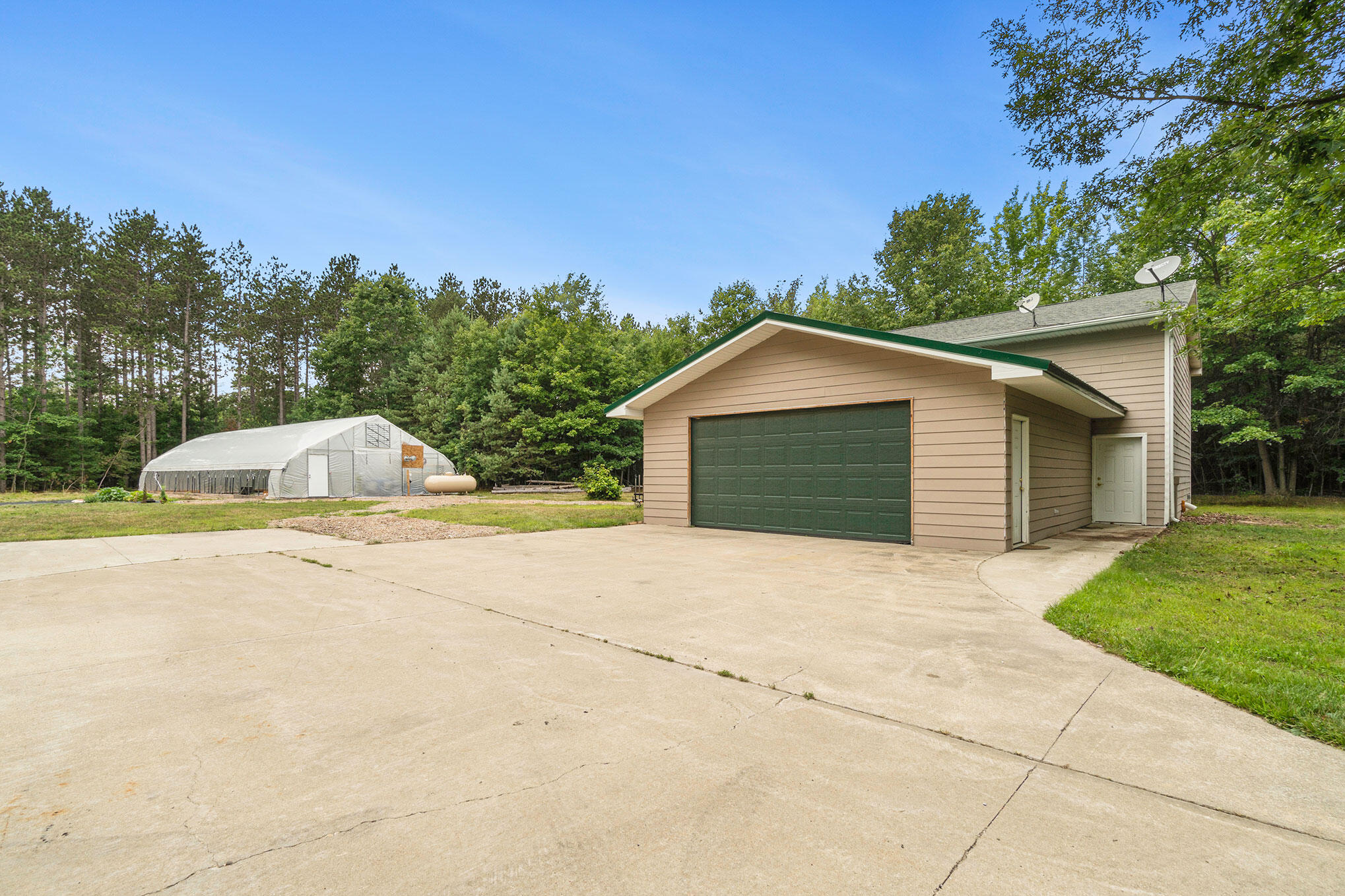5847 West Miller Road Shepherd, MI 48883 - Photo 3 of 31 Large 2 stall garage with attached barn