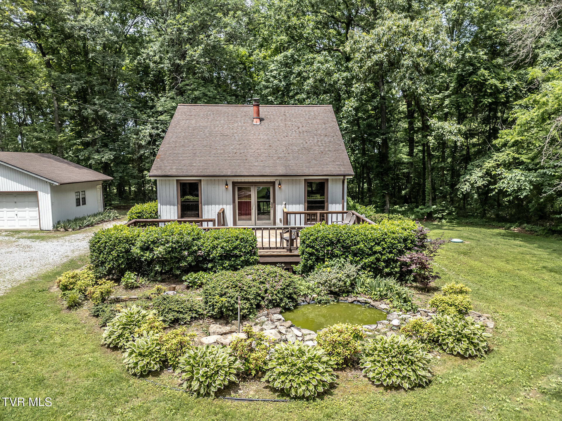 835 Pike Road Greeneville, TN 37745 - Photo 2 of 63 835PikeRdB_071