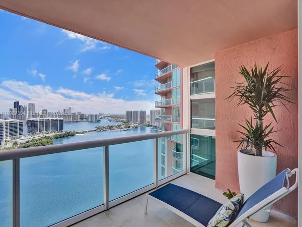 $8,500 | 3370 Hidden Bay Drive, Unit TS2810, Aventura, FL 33180