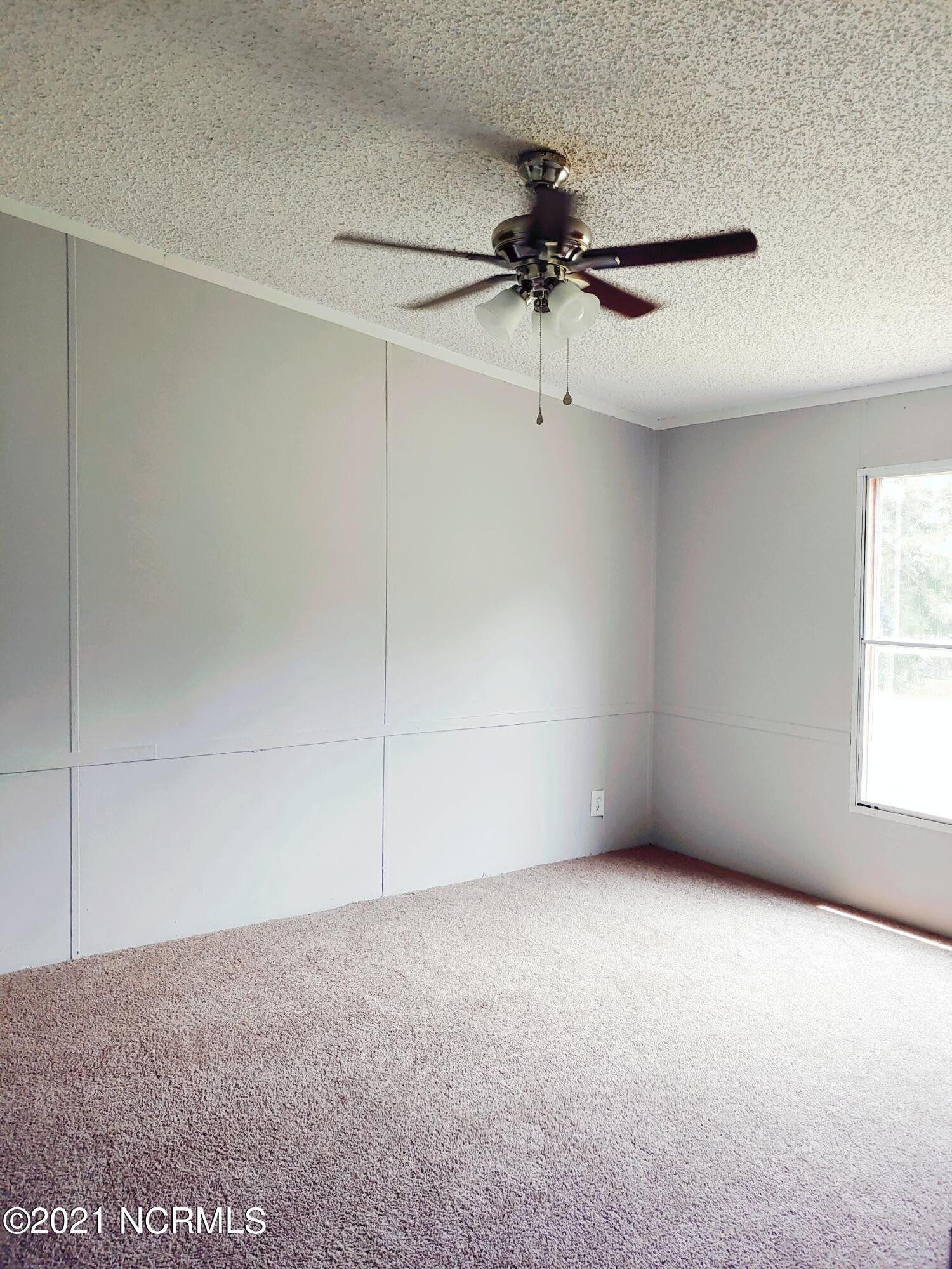 4124 Shawnee Road Wilson, NC 27893 - Photo 12 of 14 12 - Hall Bed 2