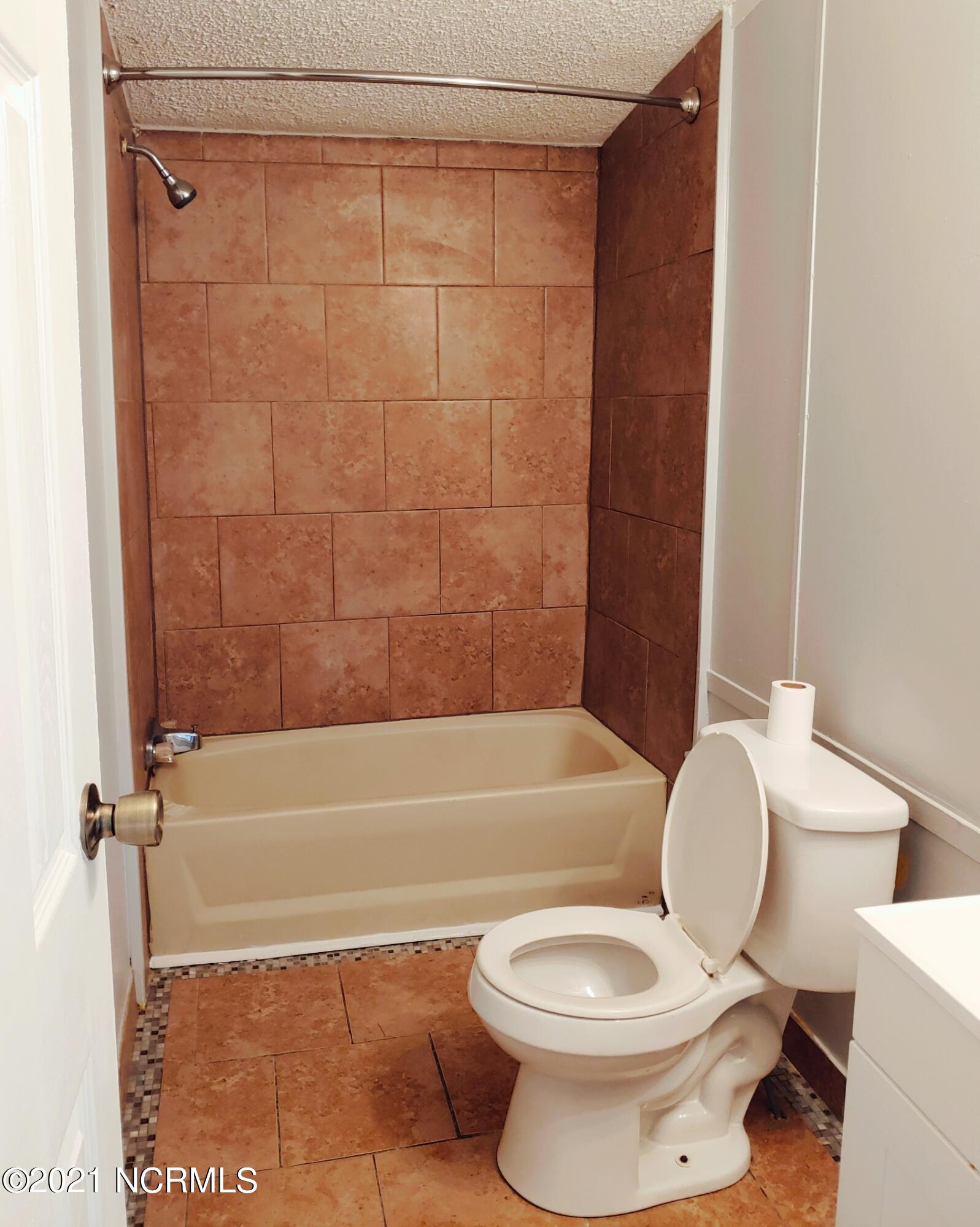 4124 Shawnee Road Wilson, NC 27893 - Photo 13 of 14 13 - Hall Bath