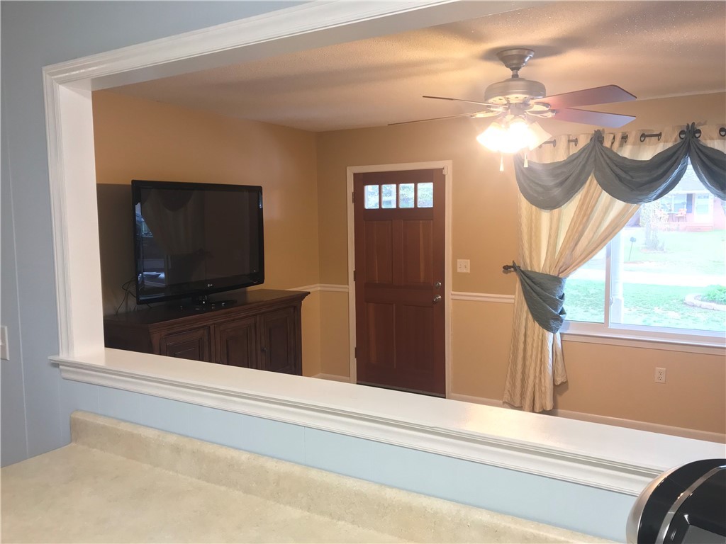 622 Fairmont Road Anderson, SC 29621 - Photo 6 of 26