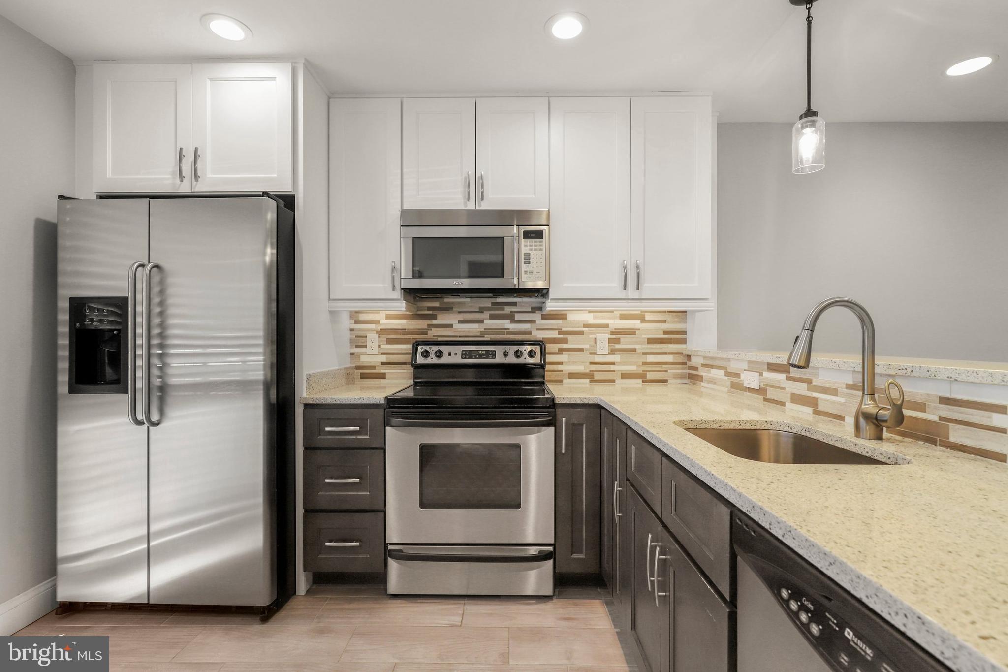 11156 Saffold Way Reston, VA 20190 - Photo 14 of 41