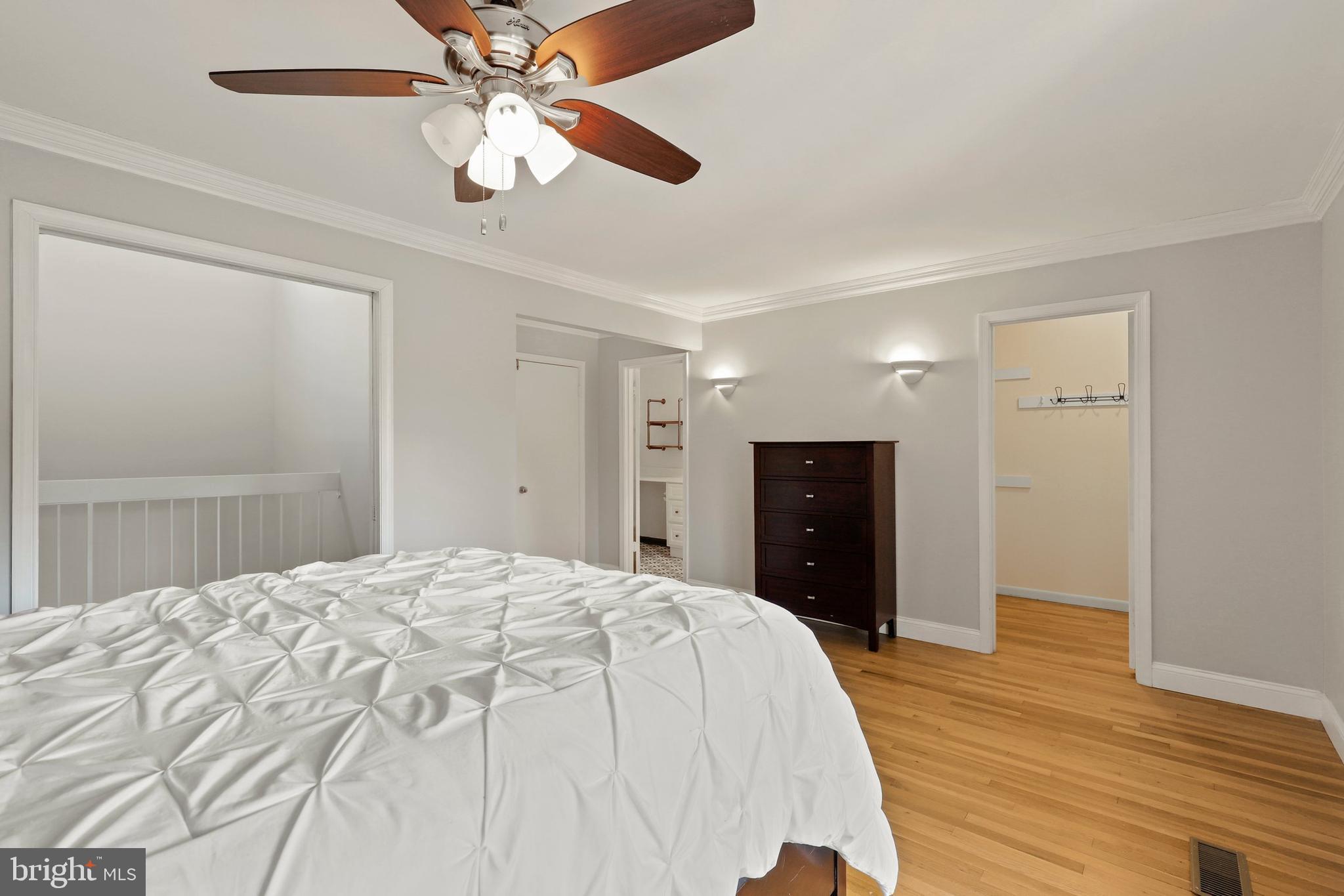 11156 Saffold Way Reston, VA 20190 - Photo 20 of 41
