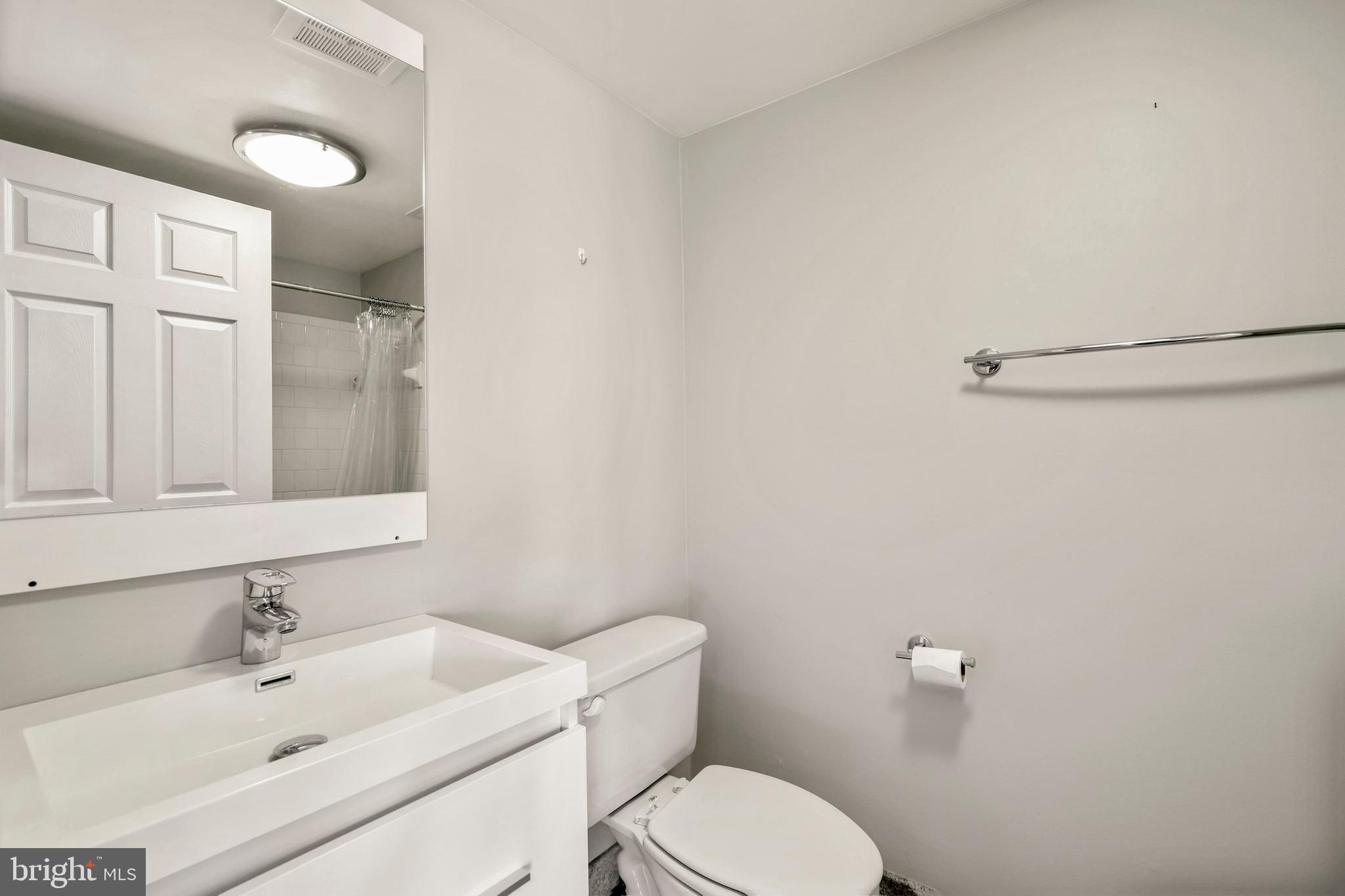 11156 Saffold Way Reston, VA 20190 - Photo 35 of 41