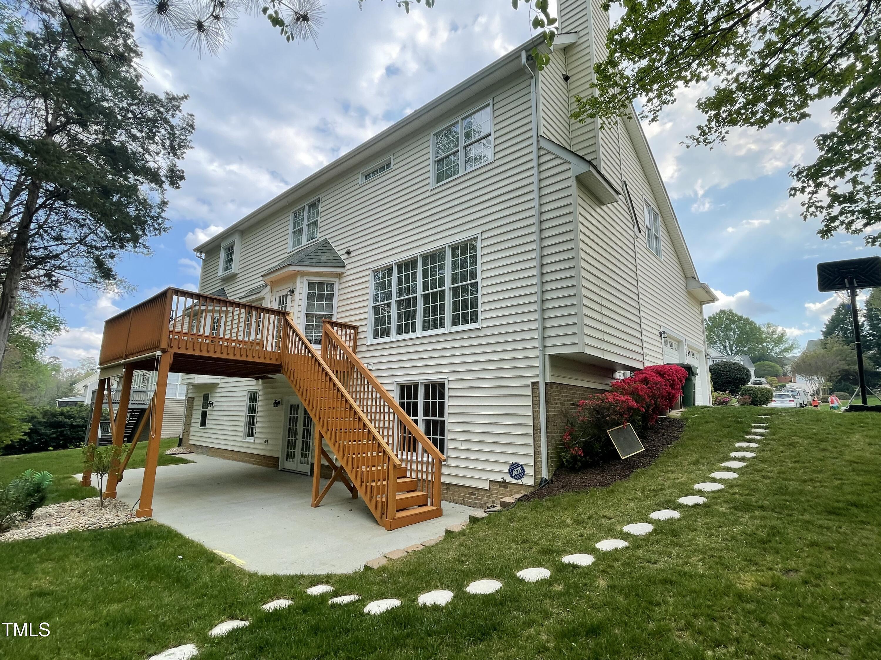 112 Gingergate Drive Cary, NC 27519 - Photo 10 of 90 IMG_1635