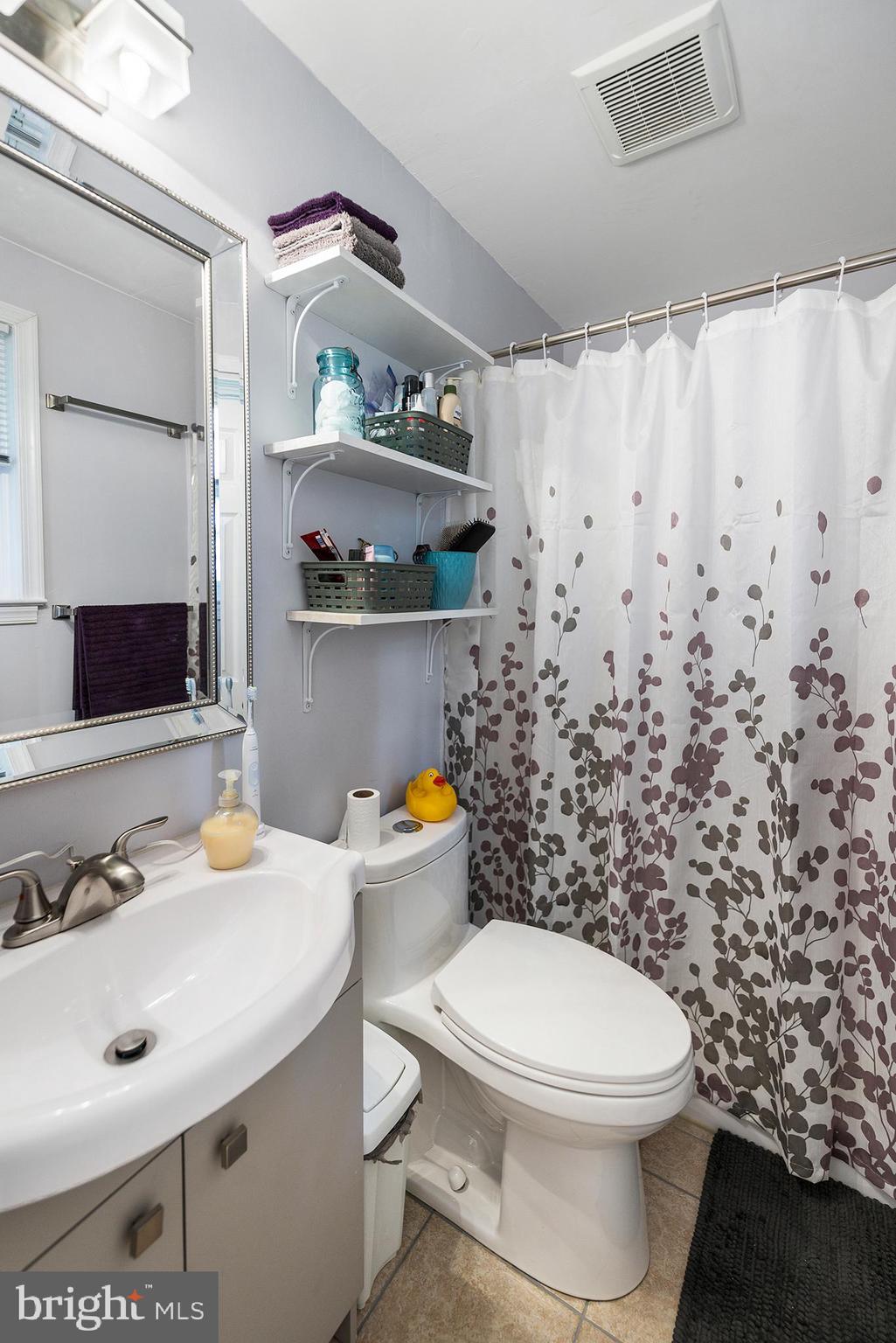 460 Cooper Drive Warminster, PA 18974 - Photo 10 of 23