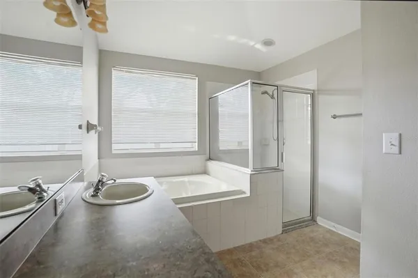 $2,100 | 3816 Beaumont Loop, Spring Hill, FL 34609
