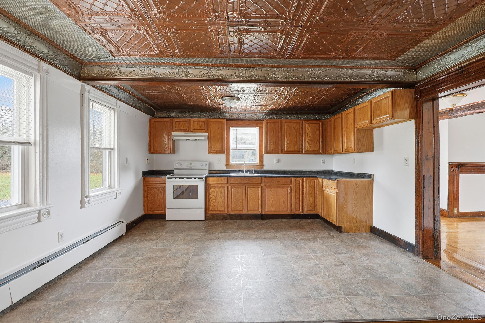 708 Burlingham Road Bloomingburg, NY 12721 - Photo 8 of 25