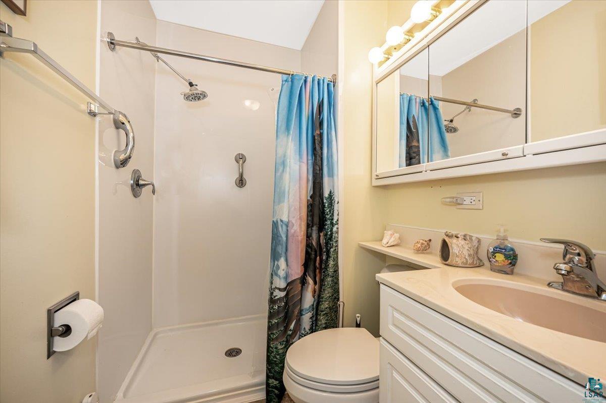 2248 Ensign Street Duluth, MN 55811 - Photo 15 of 30