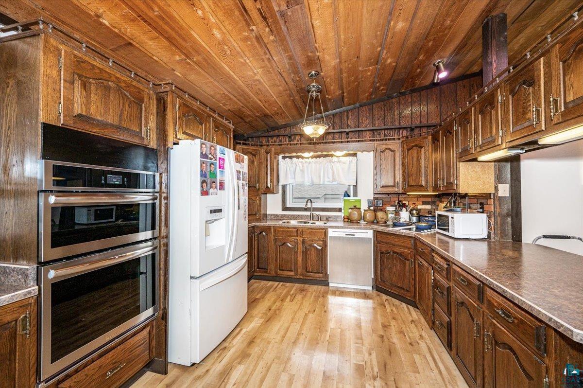 2248 Ensign Street Duluth, MN 55811 - Photo 6 of 30