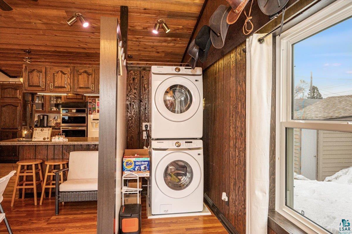 2248 Ensign Street Duluth, MN 55811 - Photo 10 of 30